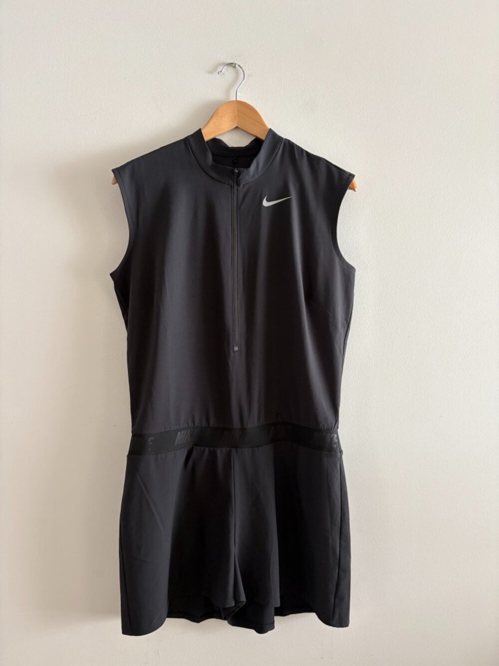 Nike Golf Stretch Woven Dri-FIT Romper Black Size Medium - Picture 3 of 6